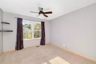 104 Thistle Ct, Schaumburg, IL 60194 - Photo 44
