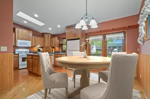 25486 W Chesney Dr, Lake Villa, IL 60046 - Photo 10