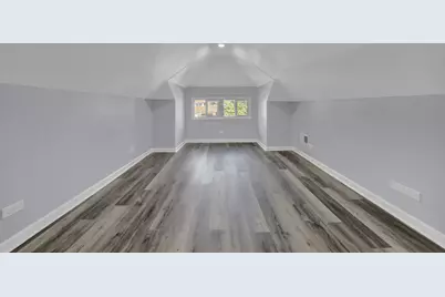 8611 S Kingston Avenue, Chicago, IL 60617 - Photo 18
