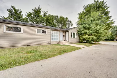 1015 N Broadway Street #D, Joliet, IL 60435 - Photo 2