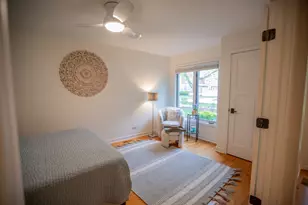 110 N Myrtle Ave, Elmhurst, IL 60126 - Photo 6