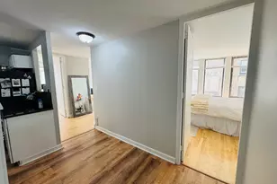 100 E Walton St, Chicago, IL 60611 - Photo 8