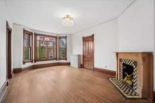214 S State St, Elgin, IL 60123 - Photo 16