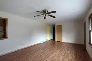 312 E 11th St, Pecatonica, IL 61063 - Photo 8