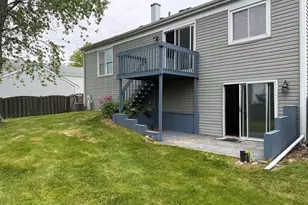 284 Hill Ave, Bartlett, IL 60103 - Photo 36