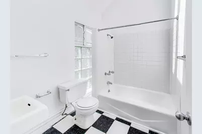 812 W 19th Street #2F, Chicago, IL 60608 - Photo 12