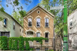 812 W 19th St, Chicago, IL 60608 - Photo 1