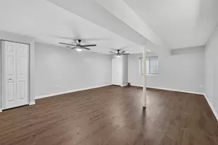 1051 Delta Dr, Elgin, IL 60123 - Photo 28