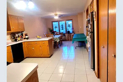 14241 Mackinaw Avenue, Burnham, IL 60633 - Photo 10