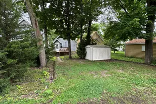 1019 Prospect St, Elgin, IL 60120 - Photo 4