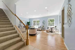 865 Cambridge Dr, Batavia, IL 60510 - Photo 4
