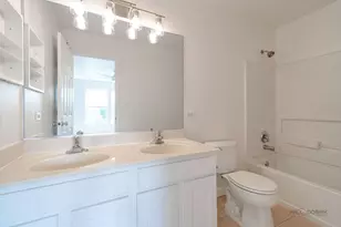 178 W Hampton Dr, Round Lake, IL 60073 - Photo 16