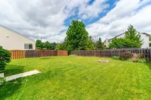 178 W Hampton Dr, Round Lake, IL 60073 - Photo 30