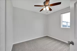943 Four Seasons Blvd, Aurora, IL 60504 - Photo 16