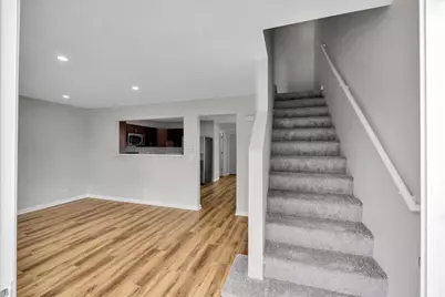 943 Four Seasons Boulevard #943, Aurora, IL 60504 - Photo 4