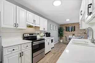 5936 Greenview Rd, Lisle, IL 60532 - Photo 14