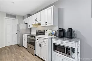 5936 Greenview Rd, Lisle, IL 60532 - Photo 12