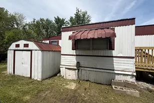 1712 S Dixie Hwy, Crete, IL 60417 - Photo 2