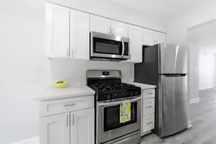 224 E Rimini Ct, Palatine, IL 60067 - Photo 6