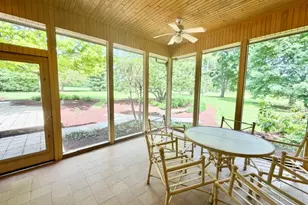 11N071 Johnstown Rd, Elgin, IL 60124 - Photo 56