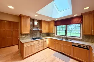 11N071 Johnstown Rd, Elgin, IL 60124 - Photo 16