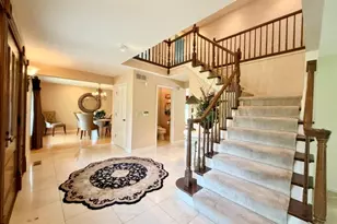 11N071 Johnstown Rd, Elgin, IL 60124 - Photo 4
