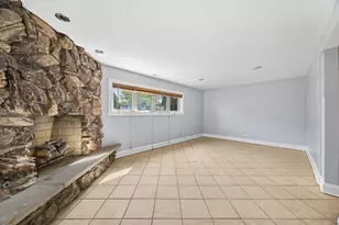 8610 Orchard Dr, Hickory Hills, IL 60457 - Photo 20