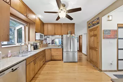 211 N Maple Street, Grant Park, IL 60940 - Photo 8