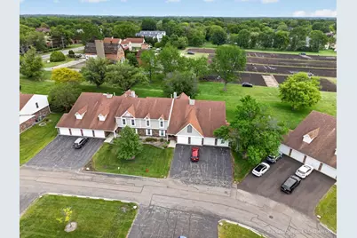 829 Chasefield Lane #1, Crystal Lake, IL 60014 - Photo 2