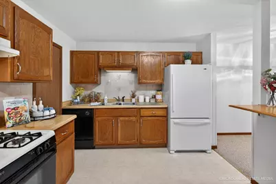 829 Chasefield Lane #1, Crystal Lake, IL 60014 - Photo 8