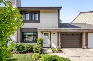 30W056 Buckthorn Ct, Warrenville, IL 60555 - Photo 1