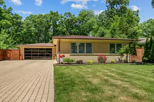 117 Murray Dr, Wood Dale, IL 60191 - Photo 2