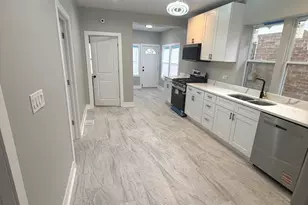 8219 S Honore St, Chicago, IL 60620 - Photo 6