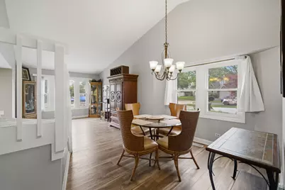 55 Washington Avenue, Streamwood, IL 60107 - Photo 8