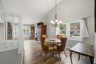 55 Washington Ave, Streamwood, IL 60107 - Photo 8