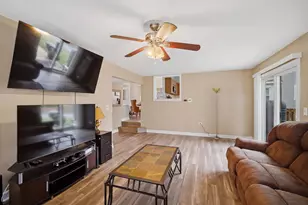 55 Washington Ave, Streamwood, IL 60107 - Photo 14