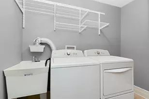 211 E Ohio St, Chicago, IL 60611 - Photo 10