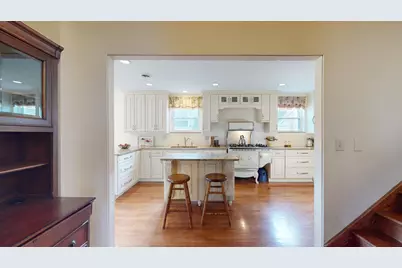 315 E Union Avenue, Wheaton, IL 60187 - Photo 2