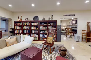 315 E Union Ave, Wheaton, IL 60187 - Photo 48
