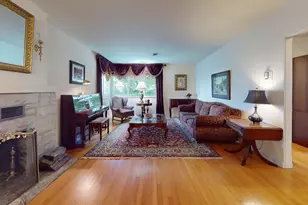 315 E Union Ave, Wheaton, IL 60187 - Photo 50