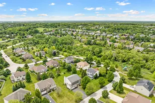 1285 Mallard Ln, Hoffman Estates, IL 60192 - Photo 8