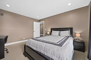 1680 Logan St, Roselle, IL 60172 - Photo 24