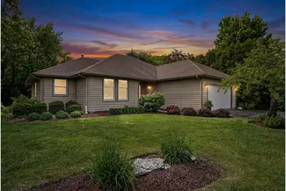 1680 Logan Street, Roselle, IL 60172 - Photo 1