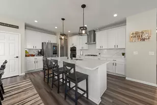 12601 S Poplar Xing, Plainfield, IL 60585 - Photo 8