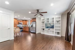 428 Ingleside Ave, Aurora, IL 60506 - Photo 6