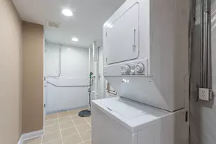 428 Ingleside Ave, Aurora, IL 60506 - Photo 12