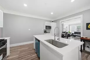 1518 E 73rd Pl, Chicago, IL 60619 - Photo 10