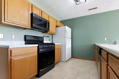 10050 Skipperling Road #1, Roscoe, IL 61073 - Photo 6