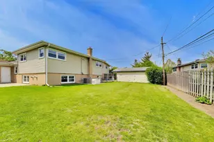 7630 Beckwith Rd, Morton Grove, IL 60053 - Photo 36