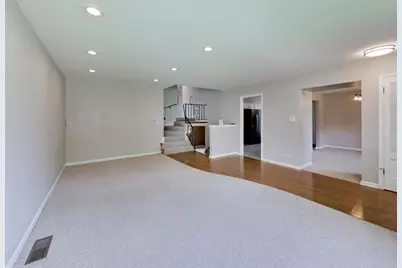 7630 Beckwith Road, Morton Grove, IL 60053 - Photo 6
